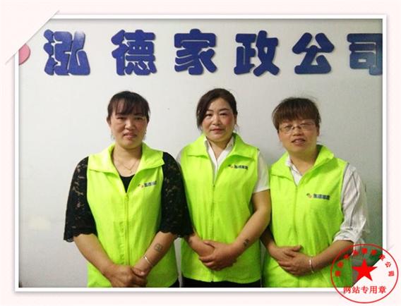 混合喂養(yǎng)，合理安排母乳和奶粉的時間。新野哪有月嫂培訓？