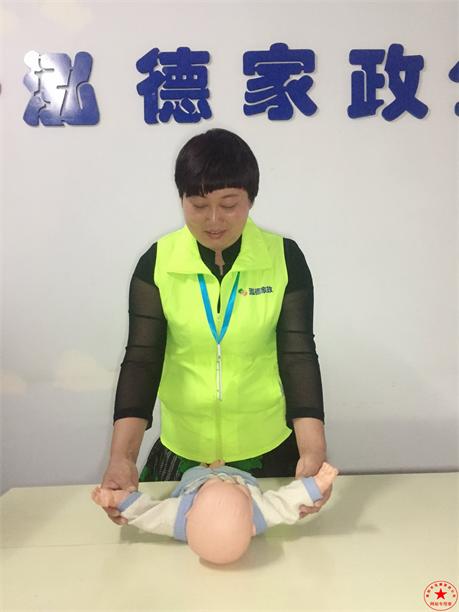 新野專業(yè)月嫂；   乳頭疼痛或皸裂