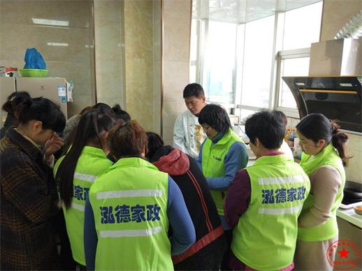 南陽(yáng)月嫂教你; 了解寶寶睡眠